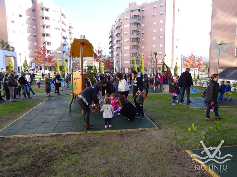 2015 11 28 Inauguração do parque infantil 158