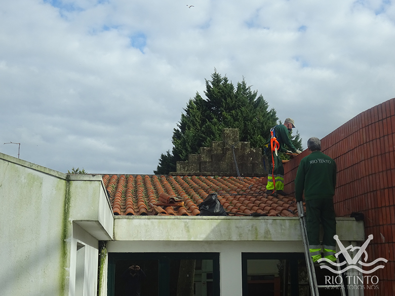 2021 03 03 Reparação do telhado 1